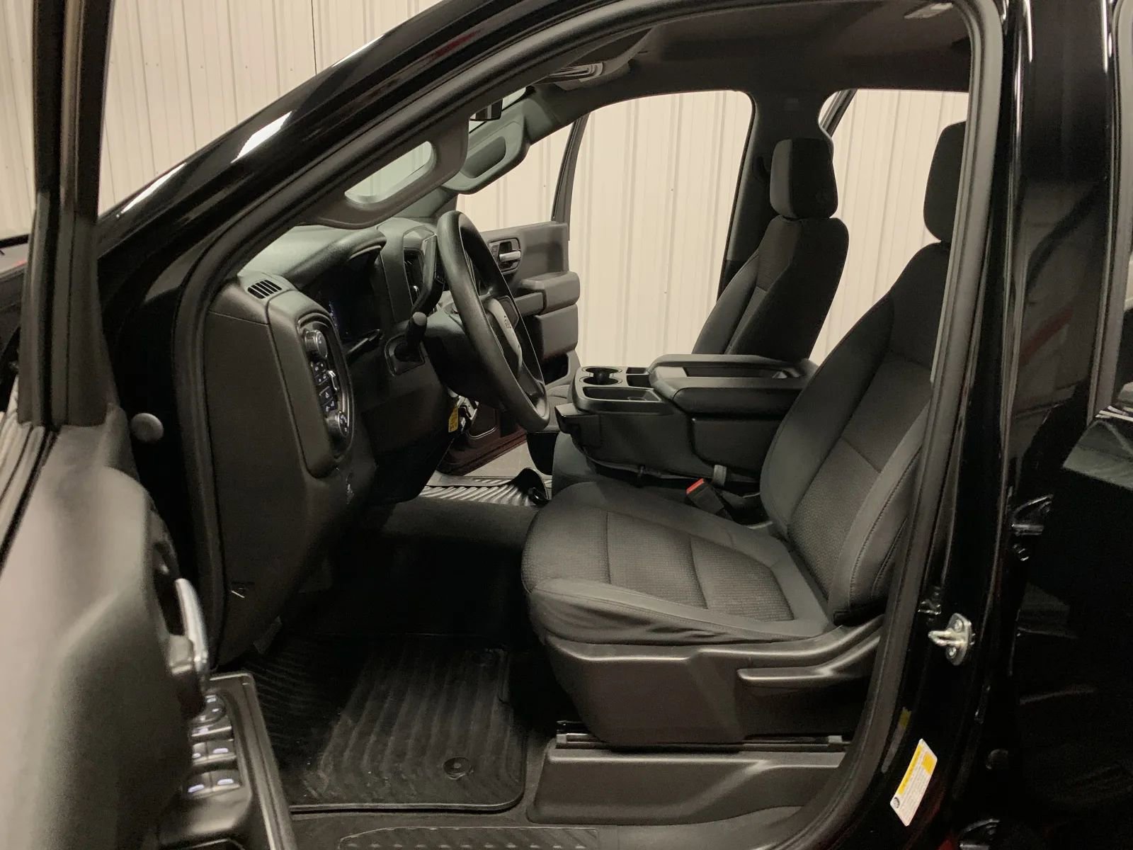 Used 2020 Chevrolet Silverado 1500 Custom w/ Custom Value Package image 38