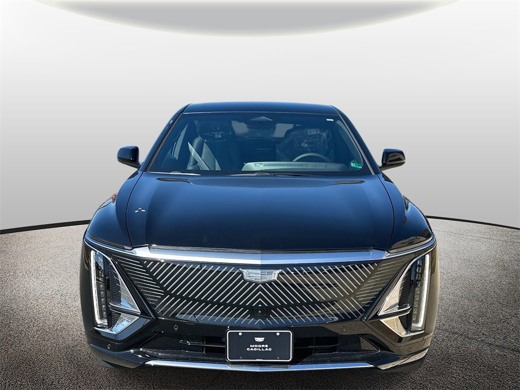 New 2025 Cadillac Lyriq Luxury image 6