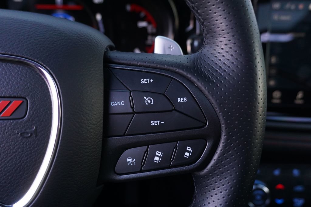 Used 2023 Dodge Durango R/T w/ Tow 'N Go Package AWD/4WD image 23