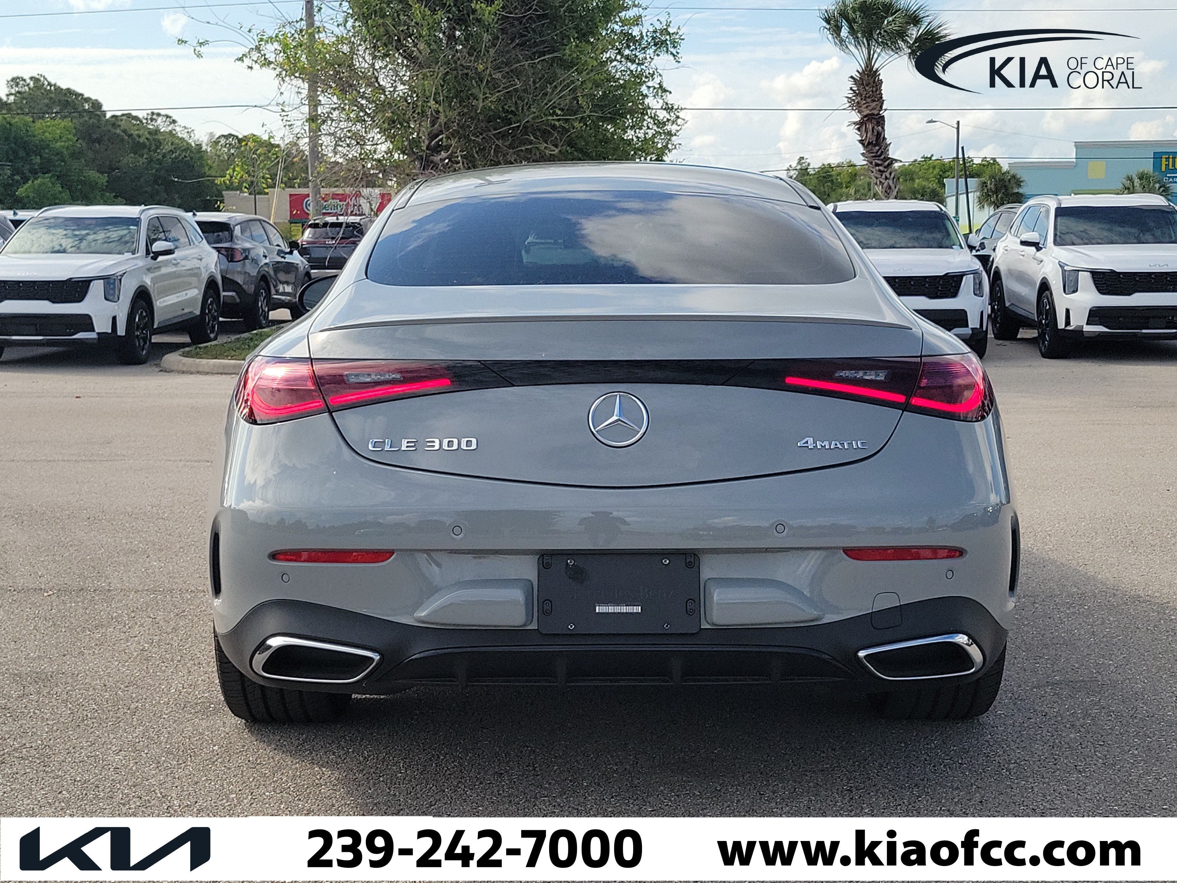 Used 2024 Mercedes-Benz CLE 300 4MATIC Coupe image 5