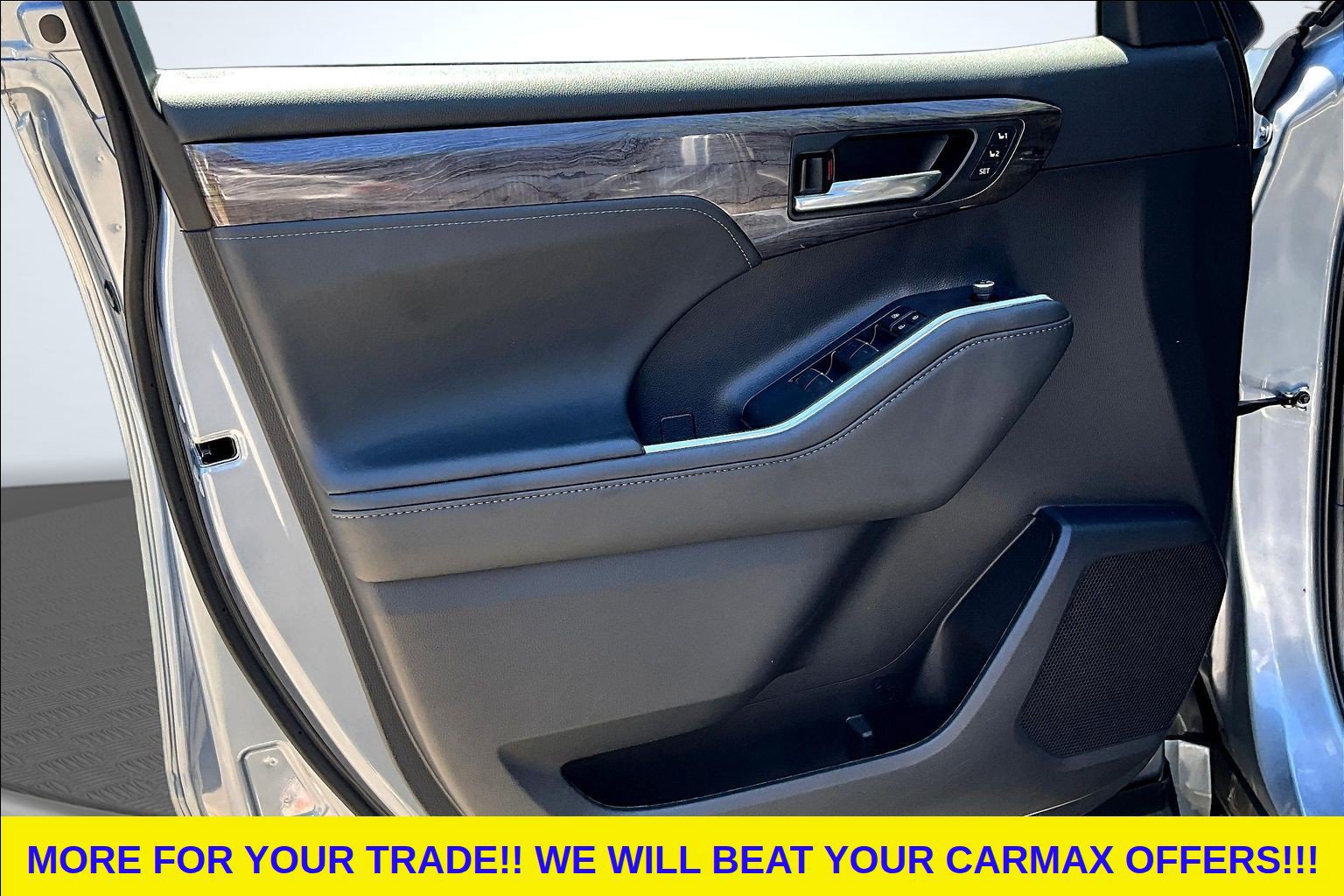 Used 2022 Toyota Highlander Platinum AWD/4WD image 22