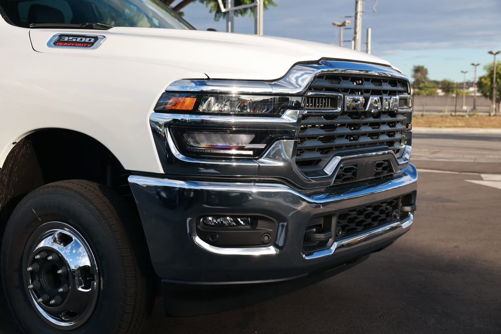 New 2026 RAM 3500 Tradesman AWD/4WD image 7