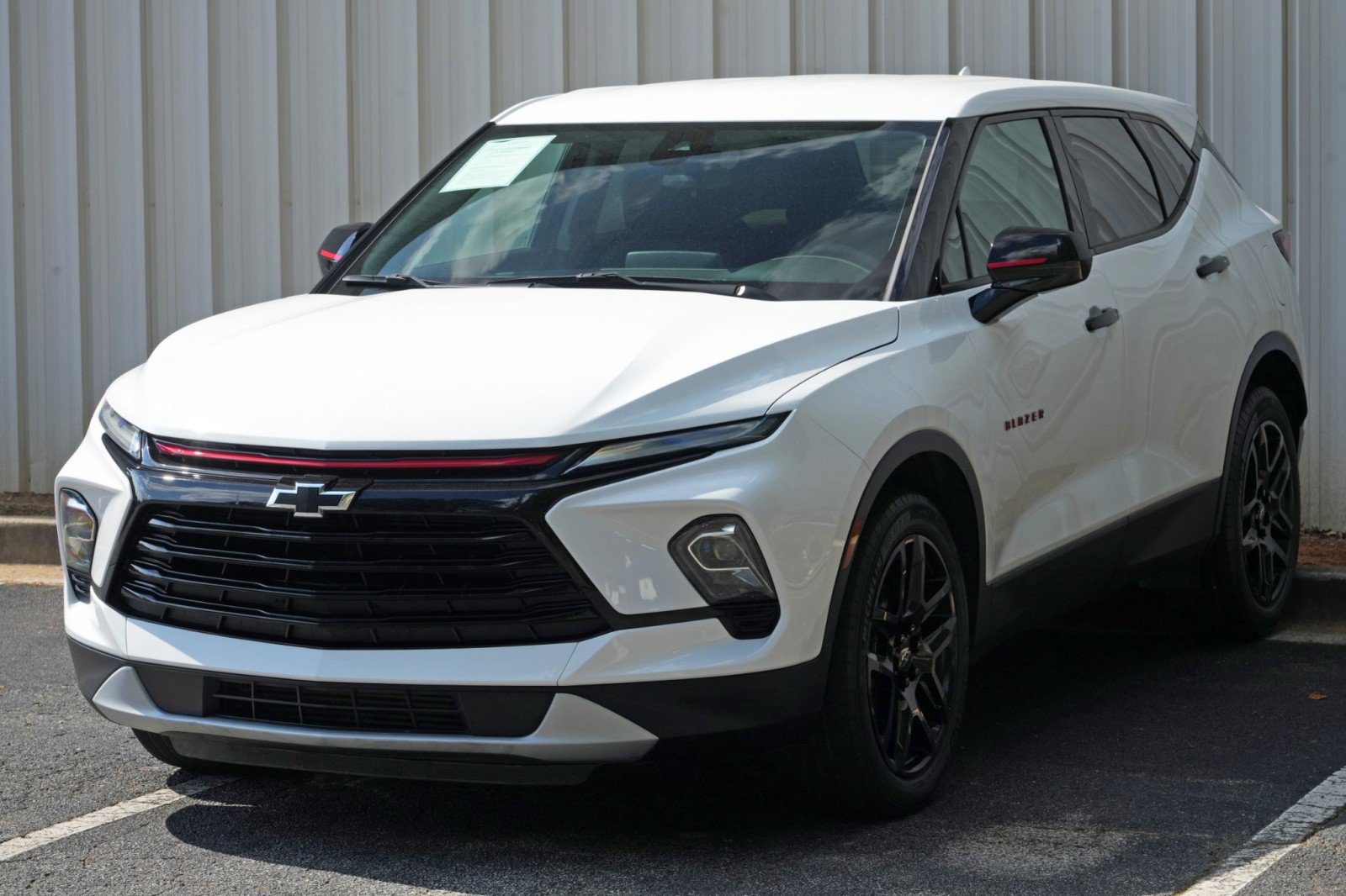 Used 2023 Chevrolet Blazer LT FWD image 44
