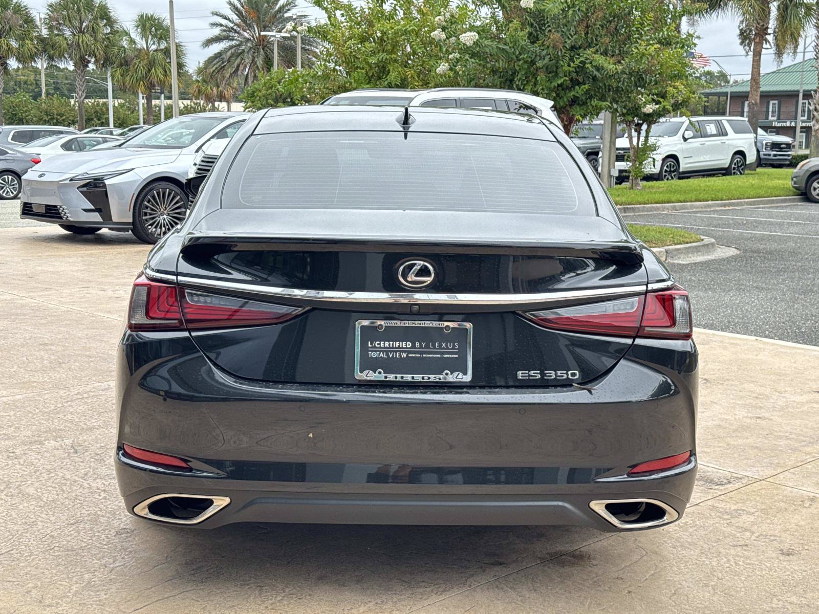 Certified 2022 Lexus ES 350 Ultra Luxury w/ Accessory Package 2 FWD image 4