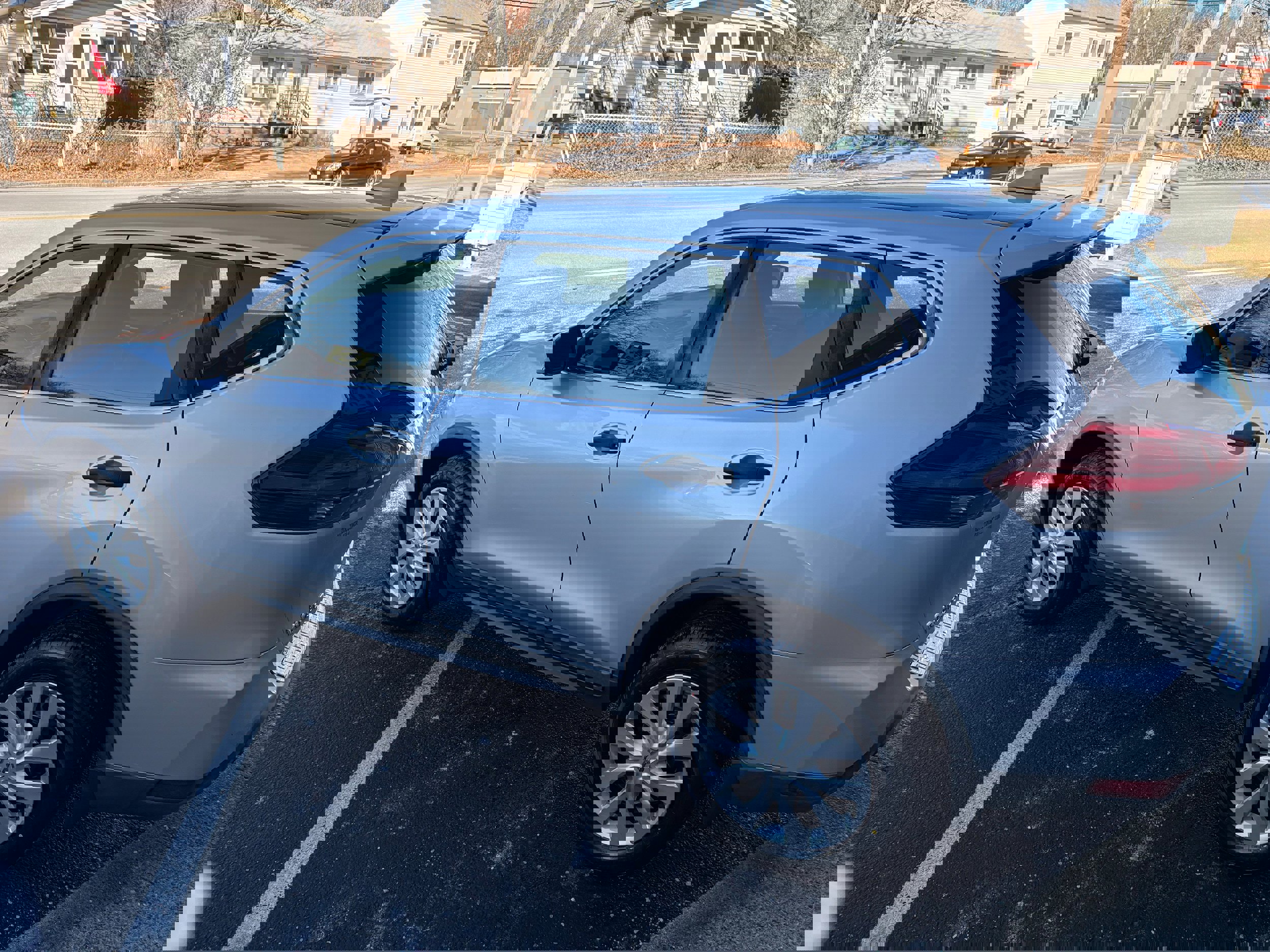 Used 2017 Nissan Rogue S image 7