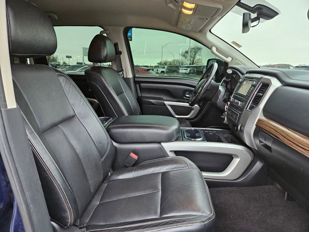 Used 2017 Nissan Titan SL w/ Chrome Package image 35