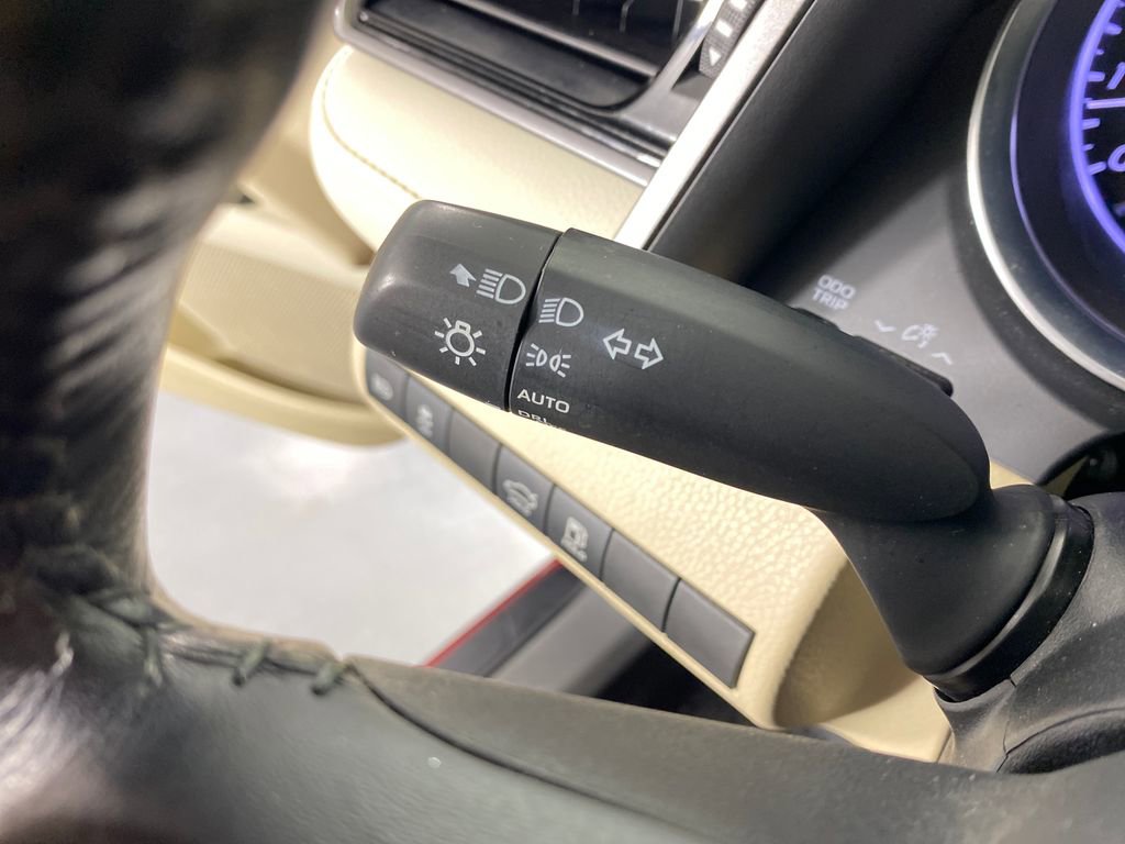 Certified 2020 Toyota Camry XLE image 19