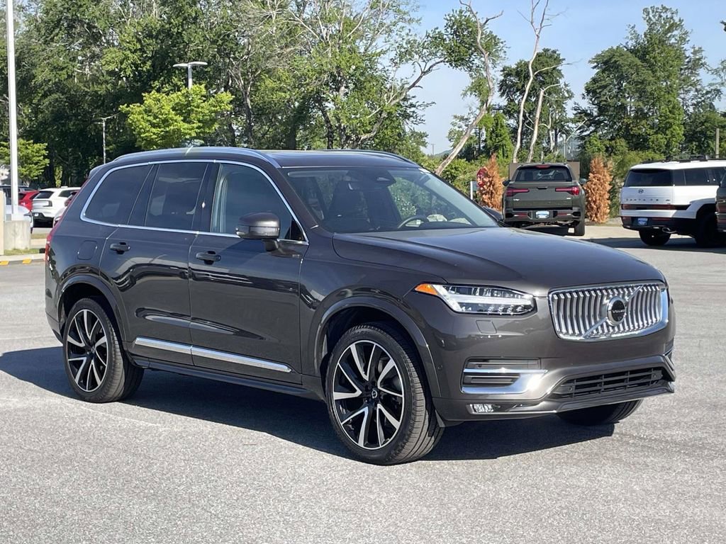 Used 2023 Volvo XC90 B6 Plus w/ Protection Package Premier AWD/4WD image 1