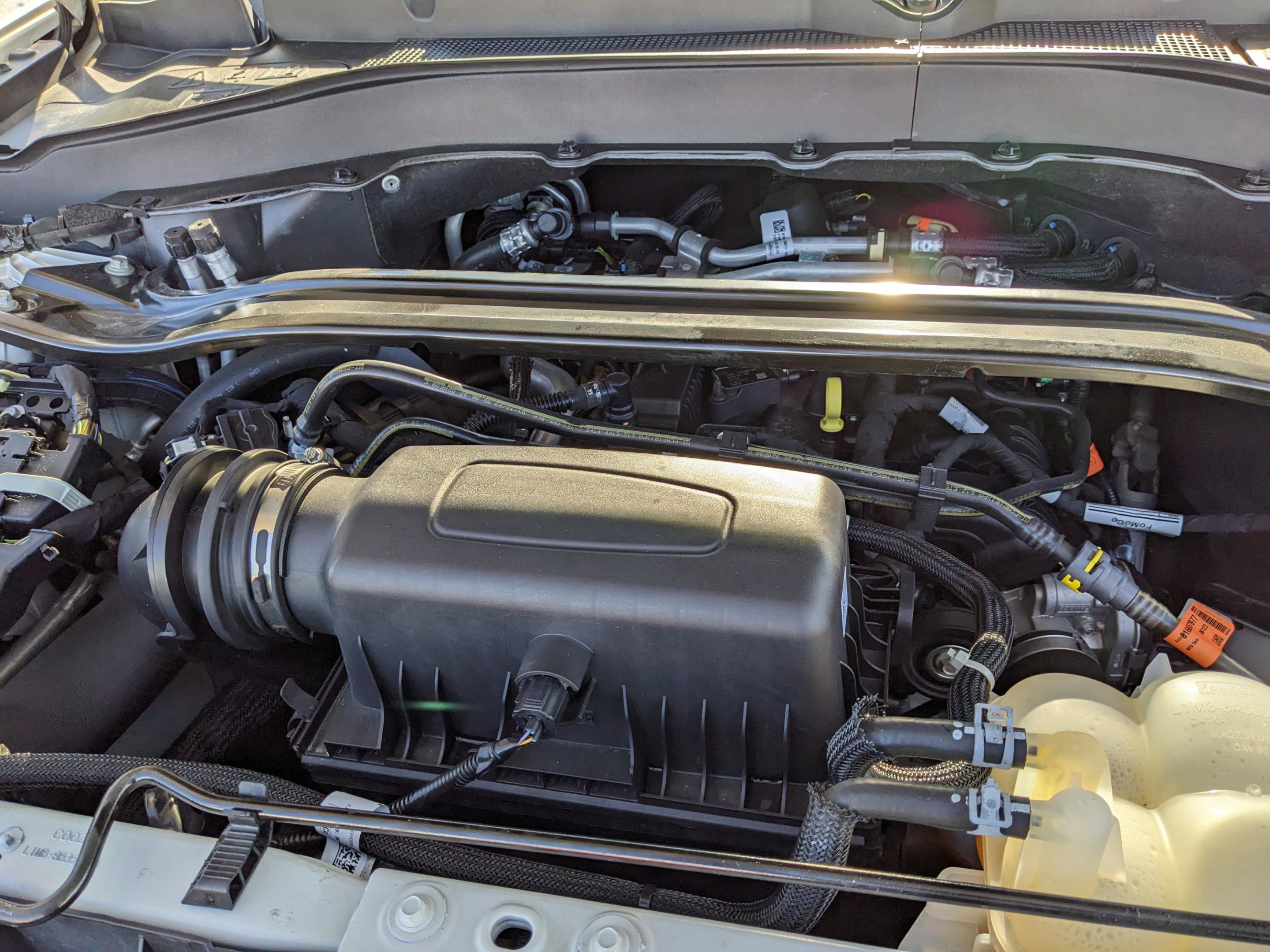 Used 2023 Ford Explorer ST-Line w/ Class IV Trailer Tow Package image 33