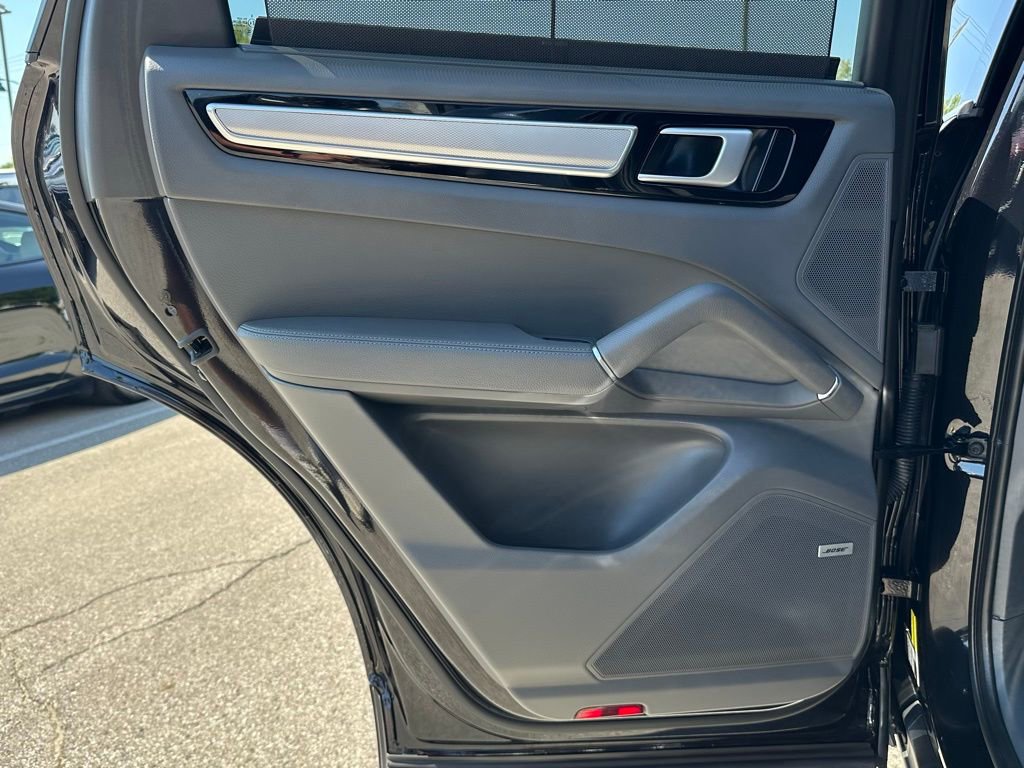 Used 2022 Porsche Cayenne E-Hybrid Coupe image 26