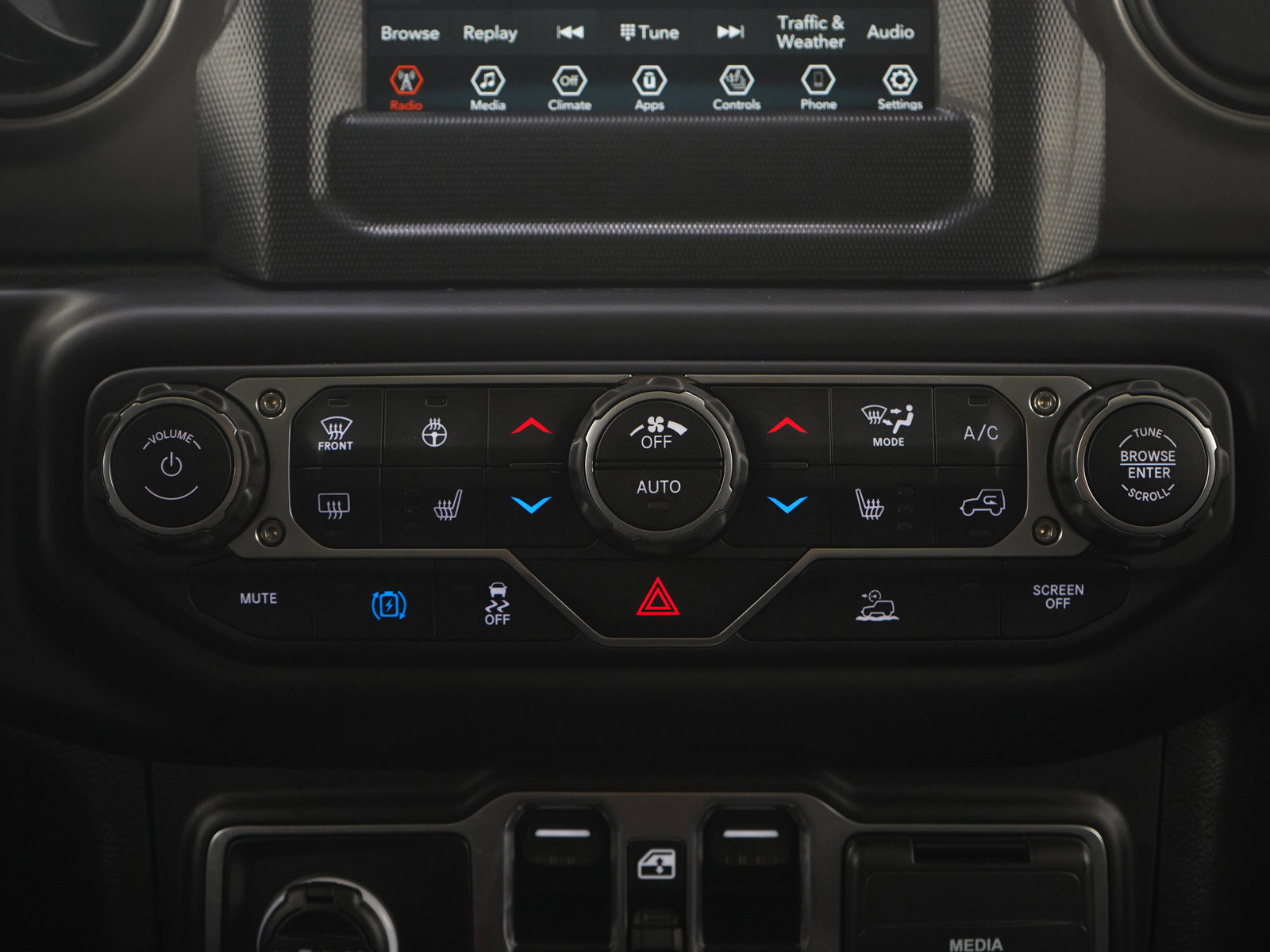 Used 2023 Jeep Wrangler Unlimited w/ Cold Weather Group image 15