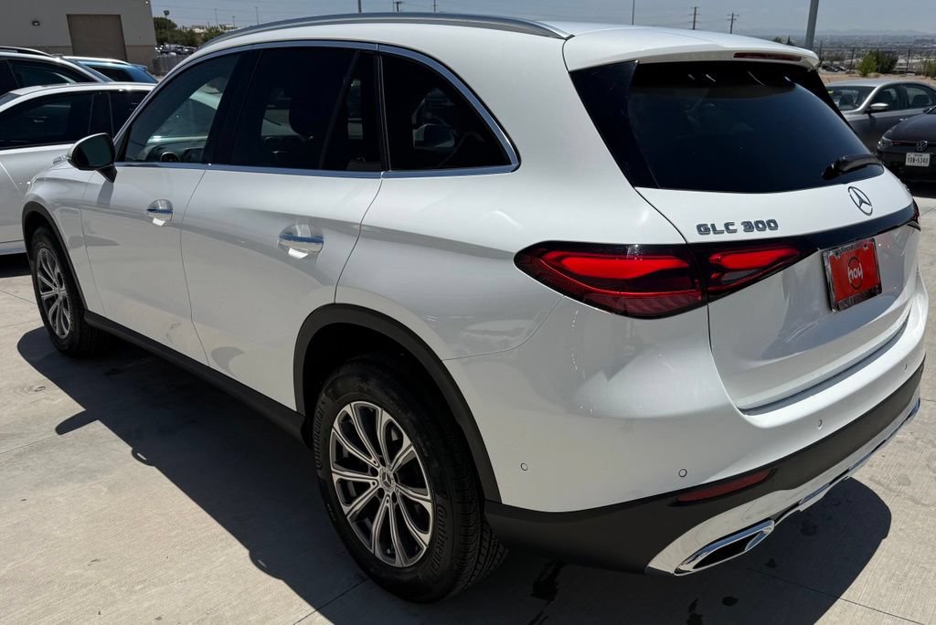 Used 2026 Mercedes-Benz GLC 300 4MATIC image 8