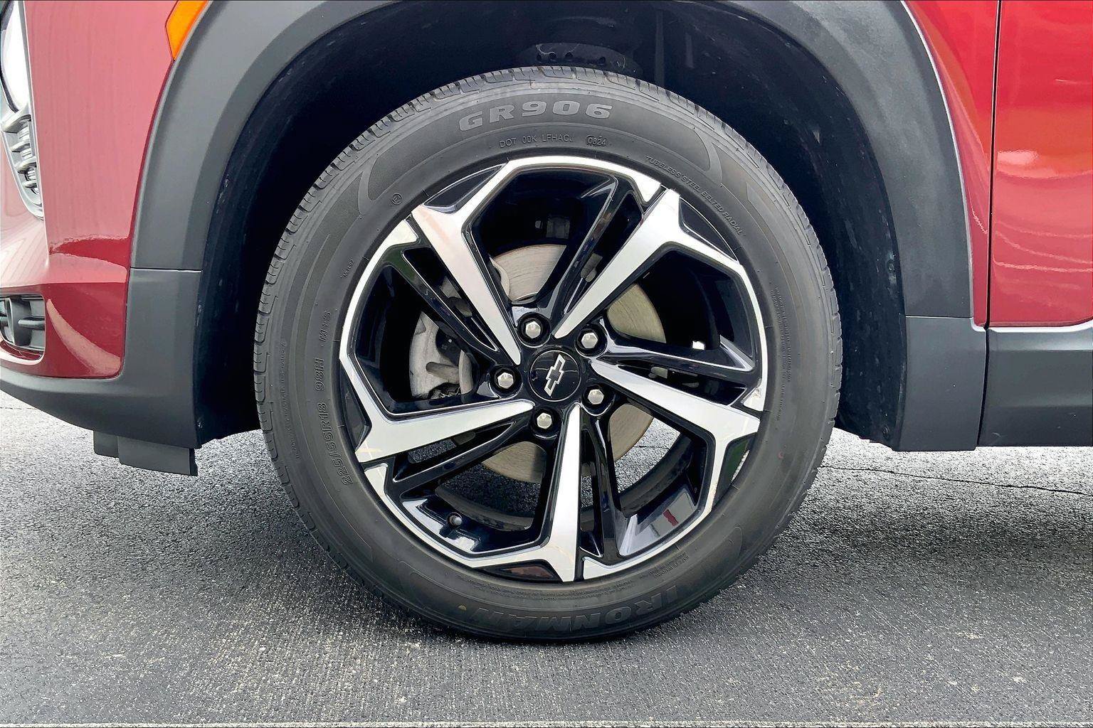 Used 2022 Chevrolet TrailBlazer RS w/ Technology Package FWD image 9