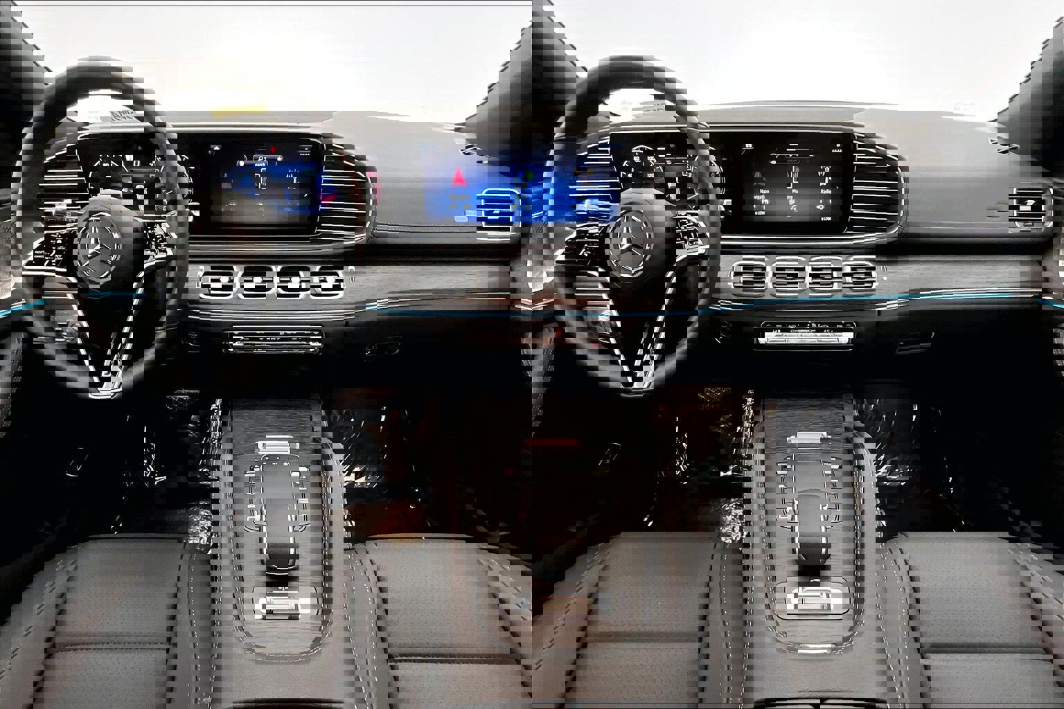 Used 2026 Mercedes-Benz GLS 450 4MATIC image 13