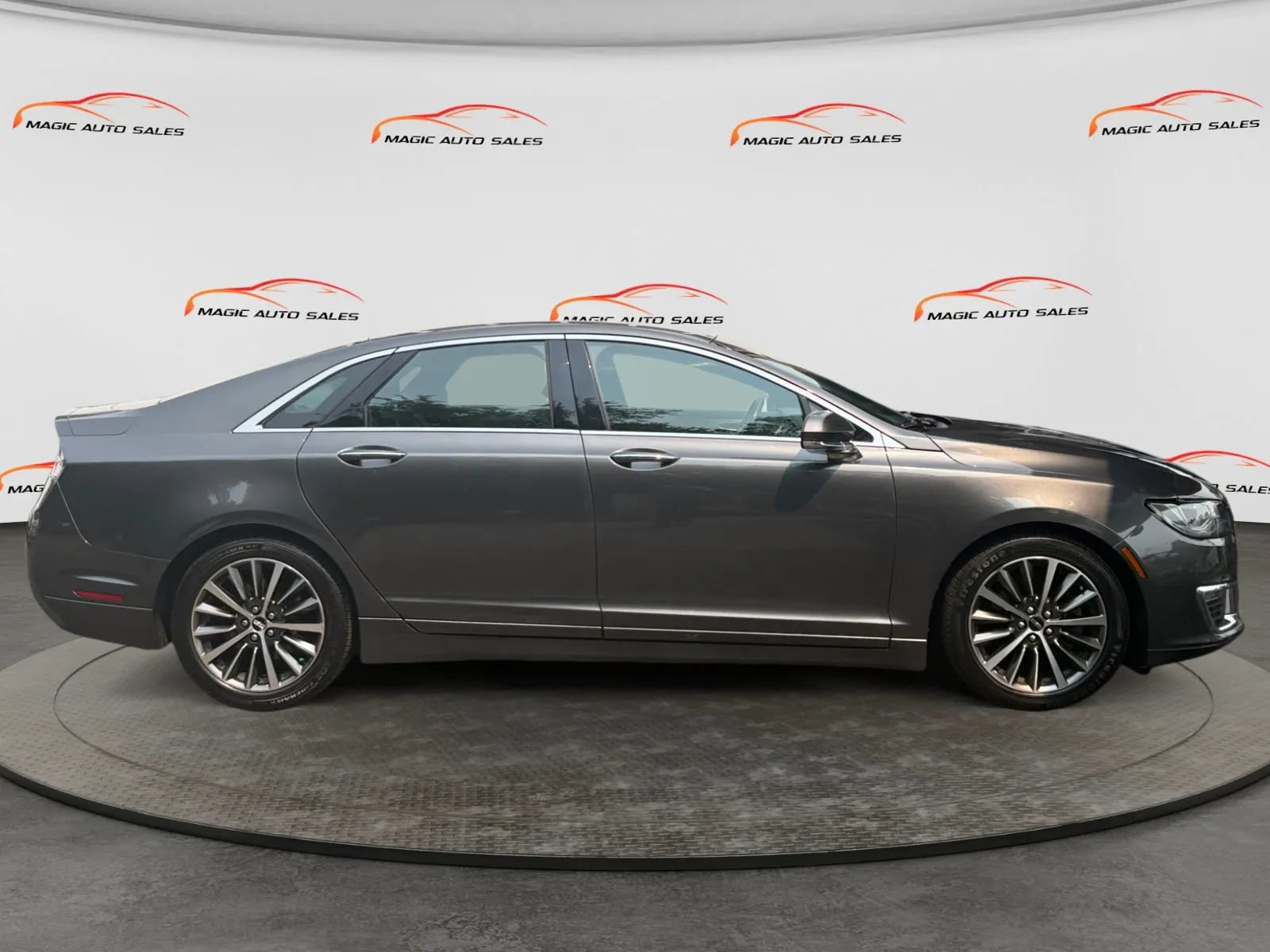 Used 2019 Lincoln MKZ Premiere AWD/4WD image 6