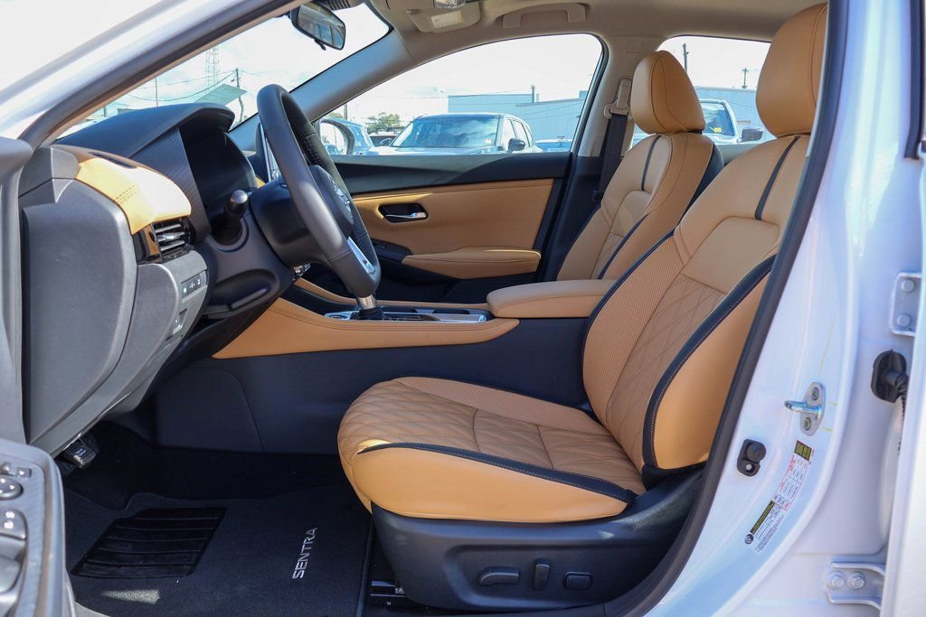 New 2025 Nissan Sentra SV image 7