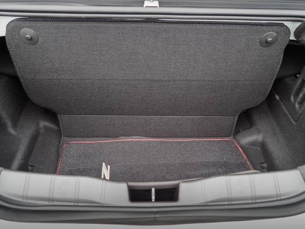 Certified 2021 Chevrolet Camaro ZL1 RWD image 9