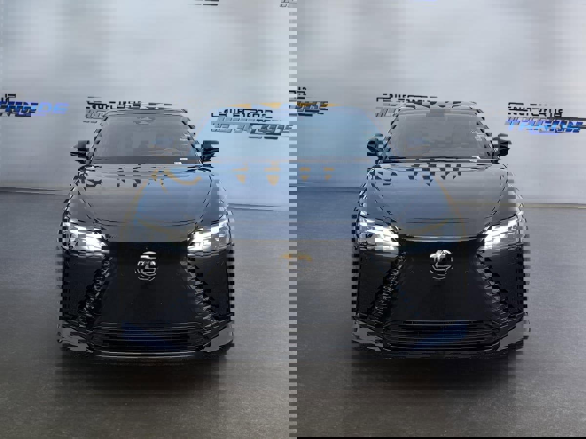 Used 2023 Lexus RZ 450e Premium w/ Technology Package image 2