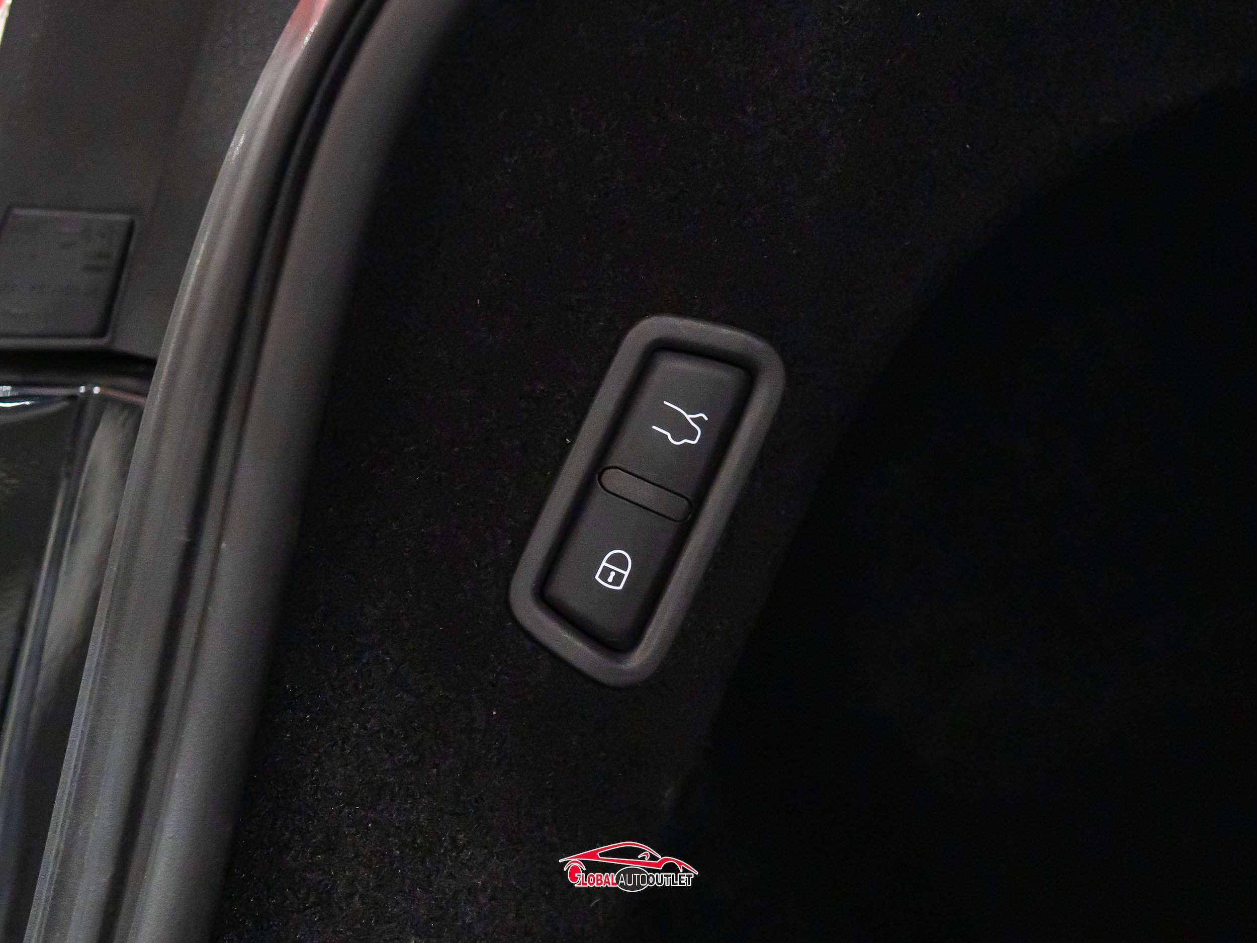 Used 2021 Maserati Levante S AWD/4WD image 48