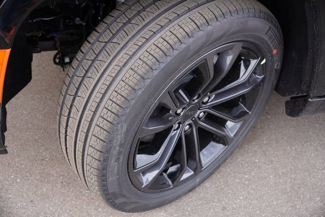 New 2026 Jeep Grand Wagoneer L Summit image 9