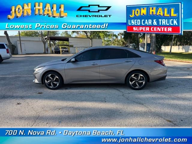 Used 2023 Hyundai Elantra SEL w/ Convenience Package image 4