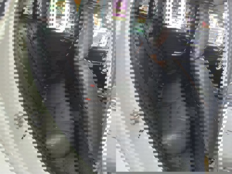 Used 2015 Volvo XC60 T5 Premier w/ Proximity Package image 16