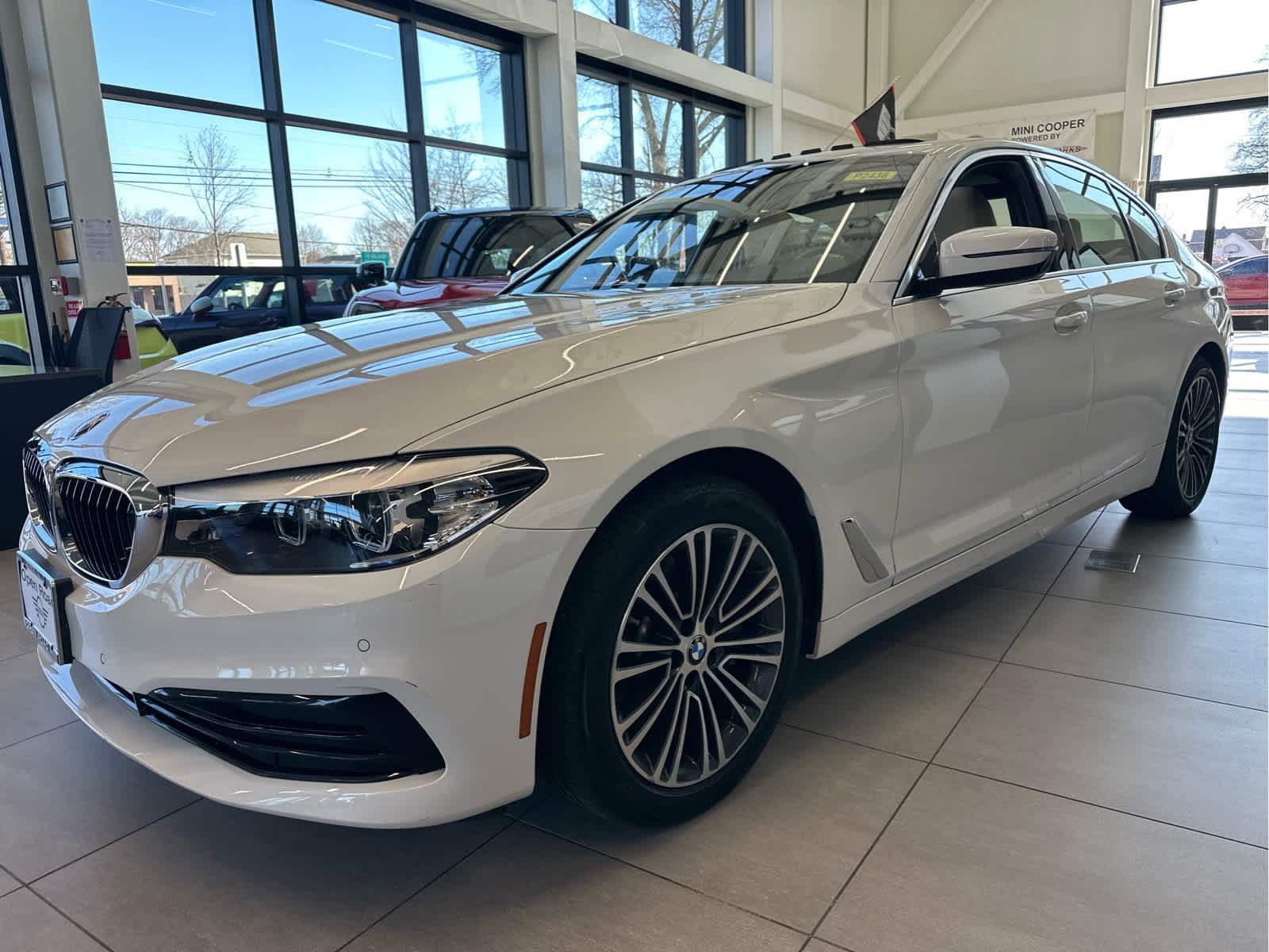 Used 2019 BMW 530i xDrive w/ Convenience Package image 1