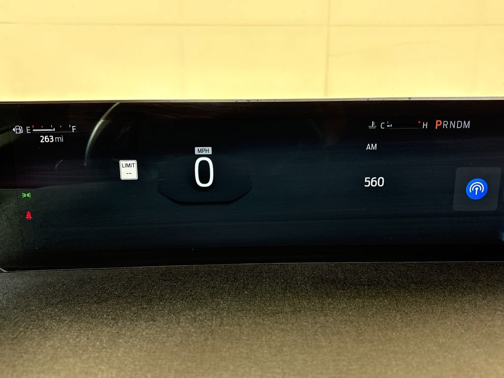 Certified 2025 Ford Expedition Active image 22