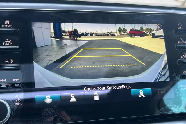 Used 2022 Honda Accord Touring image 25