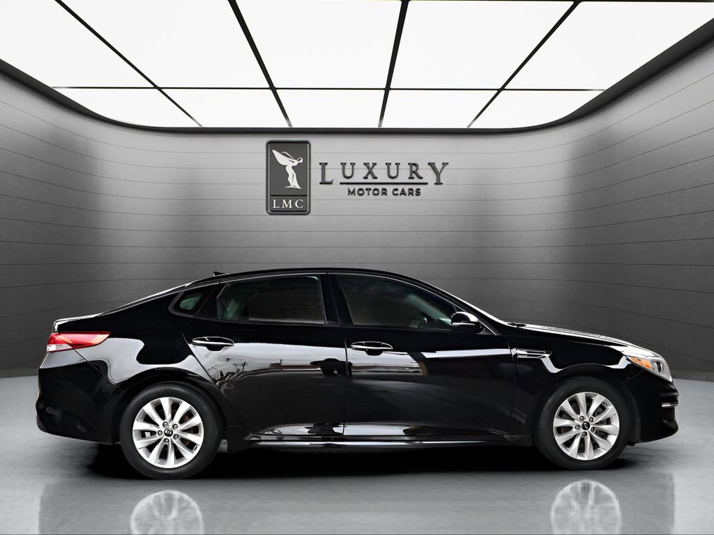 Used 2016 Kia Optima EX w/ Option Group 040 image 9