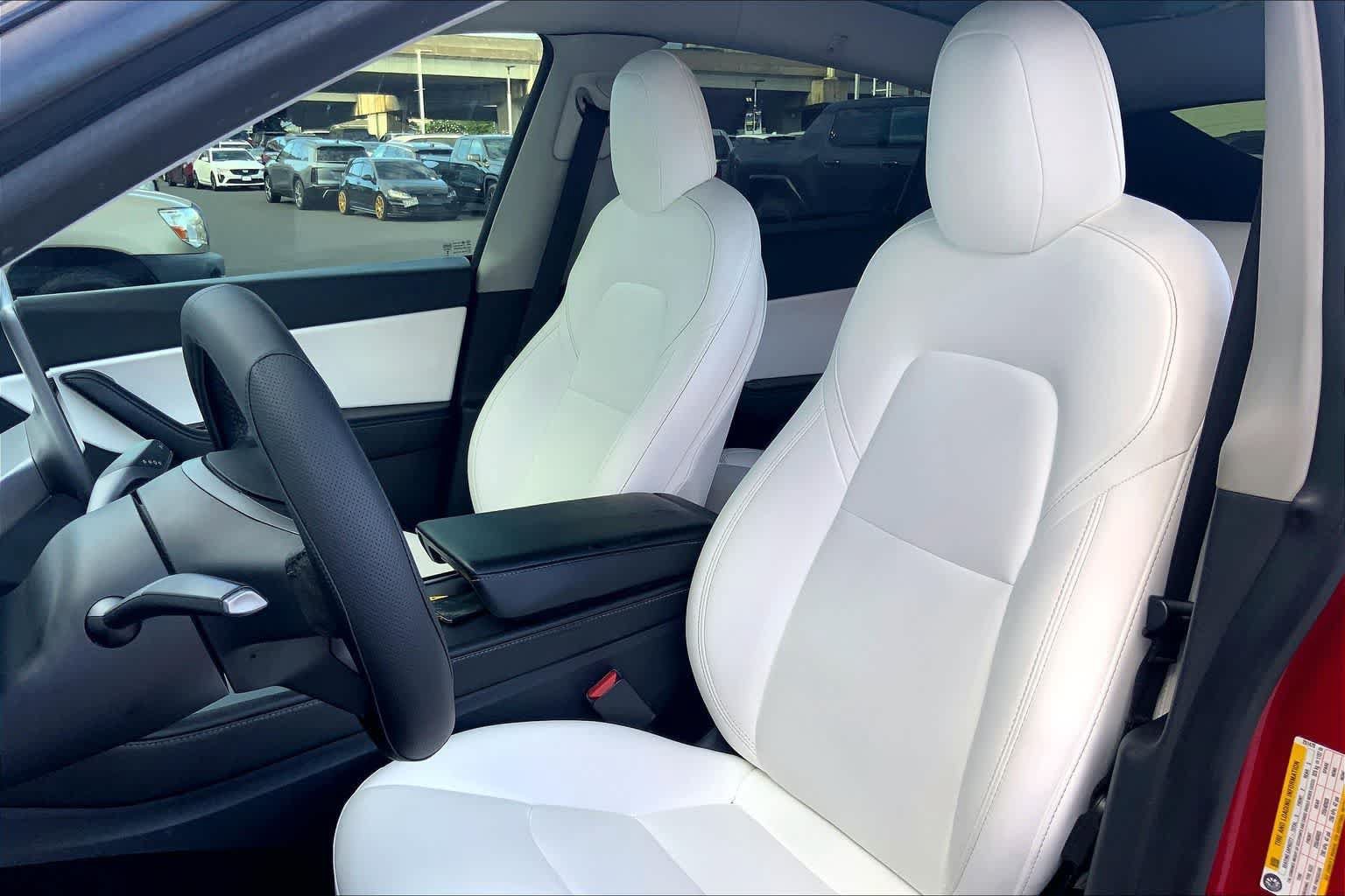 Used 2021 Tesla Model Y Long Range AWD/4WD image 11