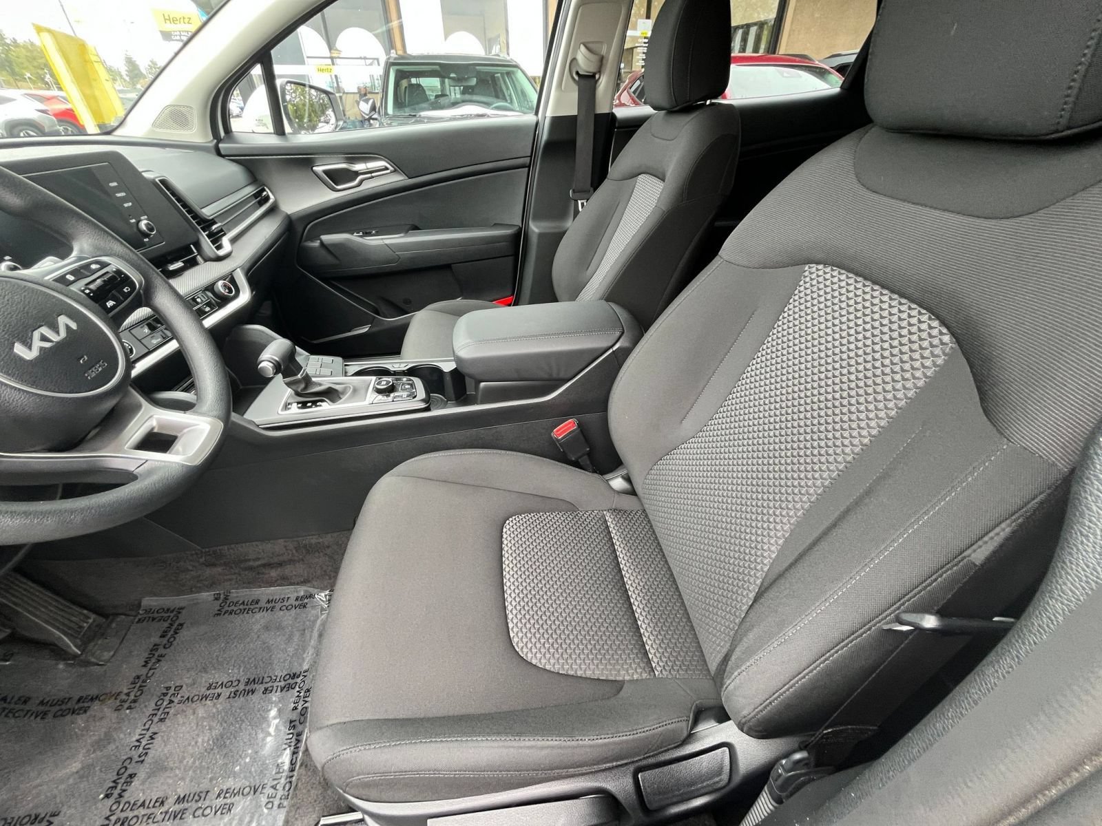 Used 2025 Kia Sportage LX FWD image 27