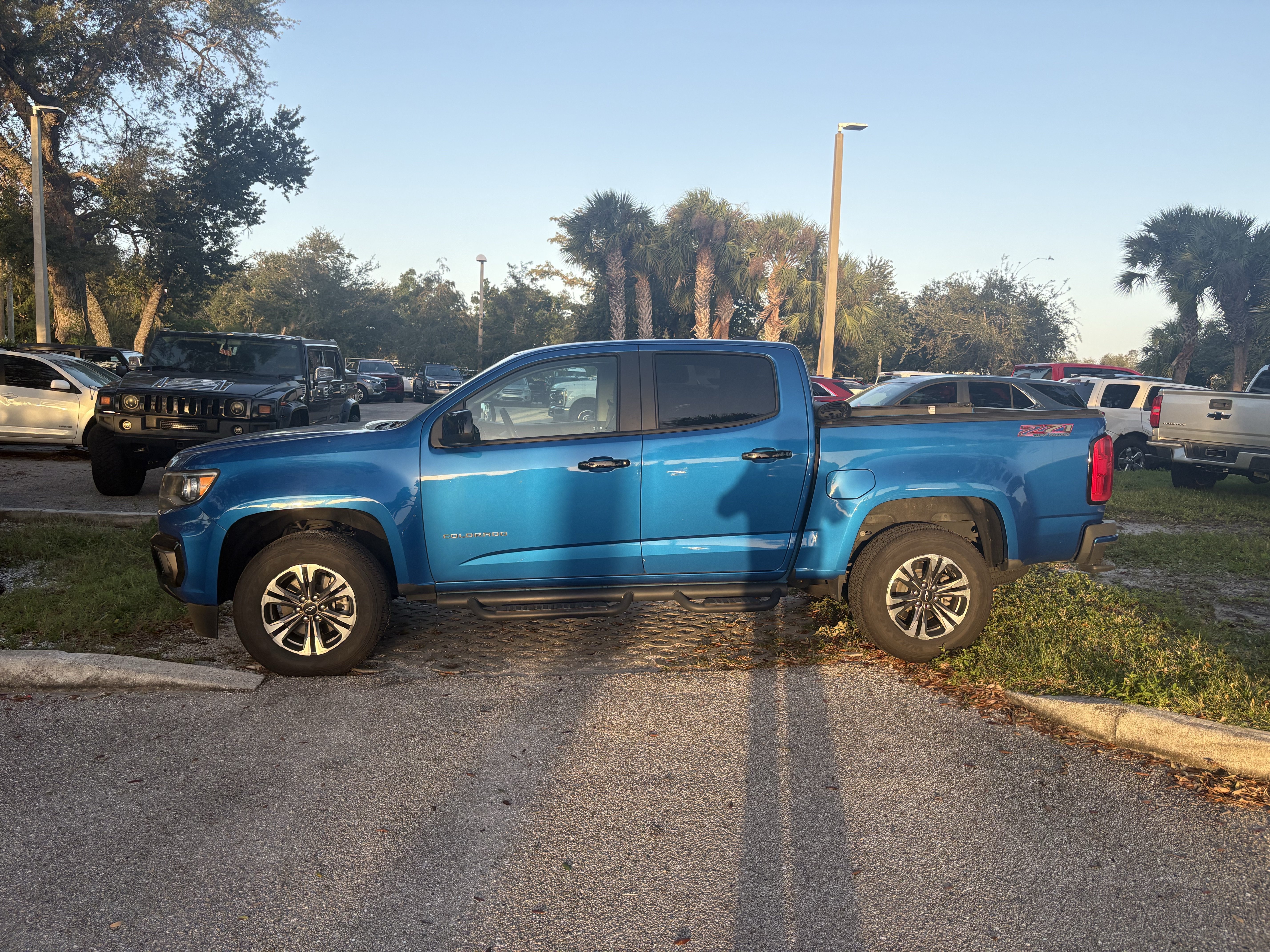 Certified 2022 Chevrolet Colorado Z71 w/ Trail Boss Package AWD/4WD image 4
