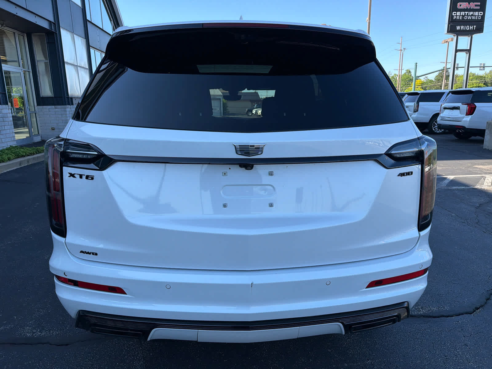 Used 2024 Cadillac XT6 Sport w/ LPO, ONYX Package AWD/4WD image 11