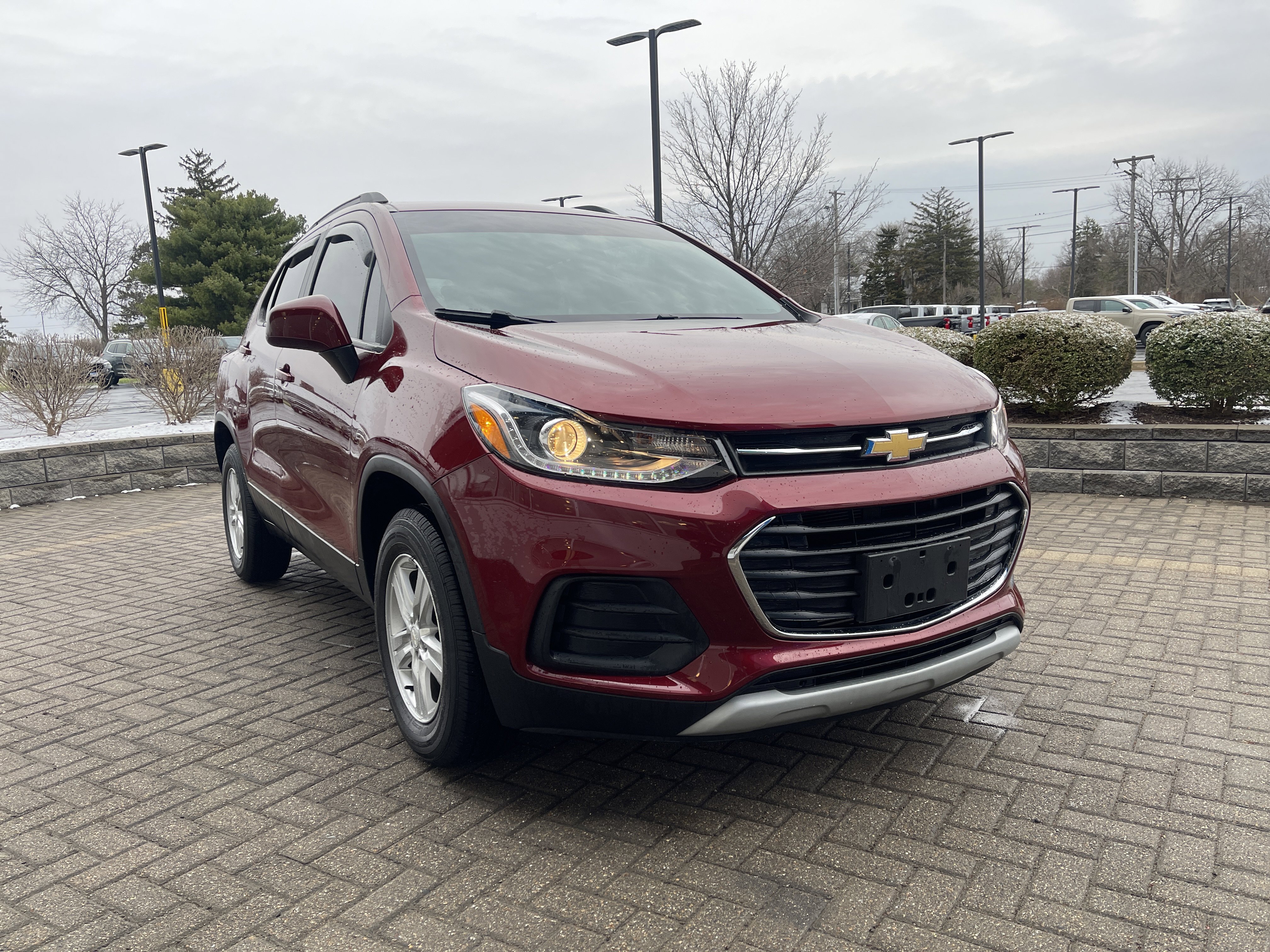 Used 2022 Chevrolet Trax LT w/ LT Convenience Package image 7