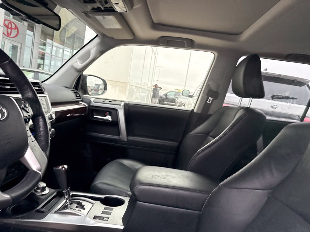 Used 2024 Toyota 4Runner Limited AWD/4WD image 12