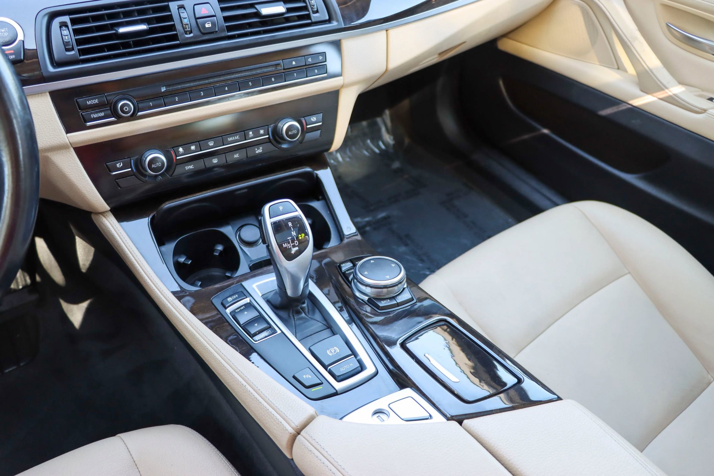 Used 2016 BMW 528i Sedan image 41