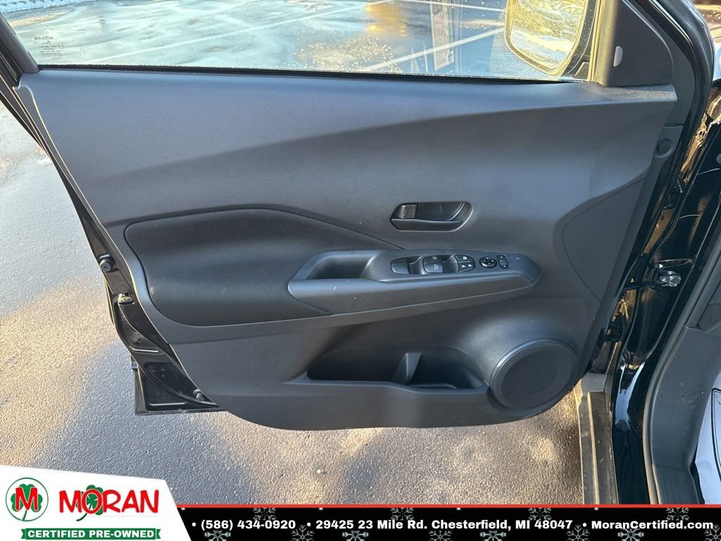 Used 2025 Nissan Kicks Play S image 10