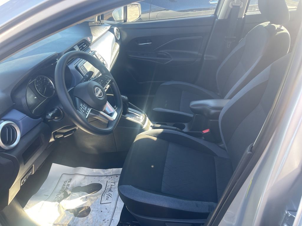 Used 2024 Nissan Versa SV image 11