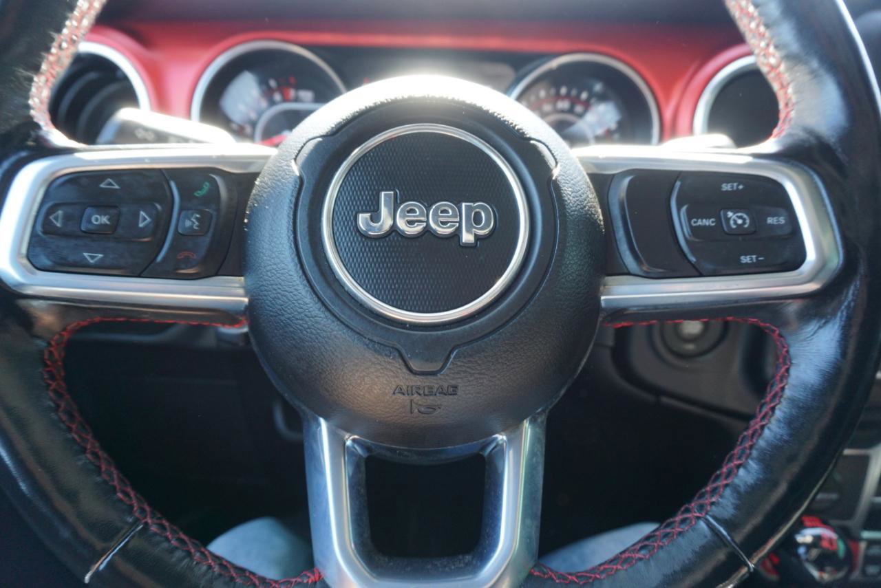 Used 2021 Jeep Gladiator Rubicon w/ Cold Weather Group AWD/4WD image 12