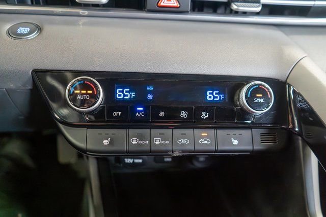 Used 2021 Hyundai Elantra Blue image 29