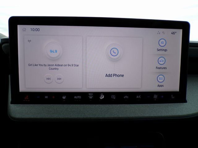 New 2025 Ford Maverick XLT w/ XLT Luxury Package image 22