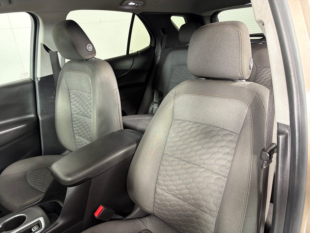 Used 2018 Chevrolet Equinox LT FWD image 13