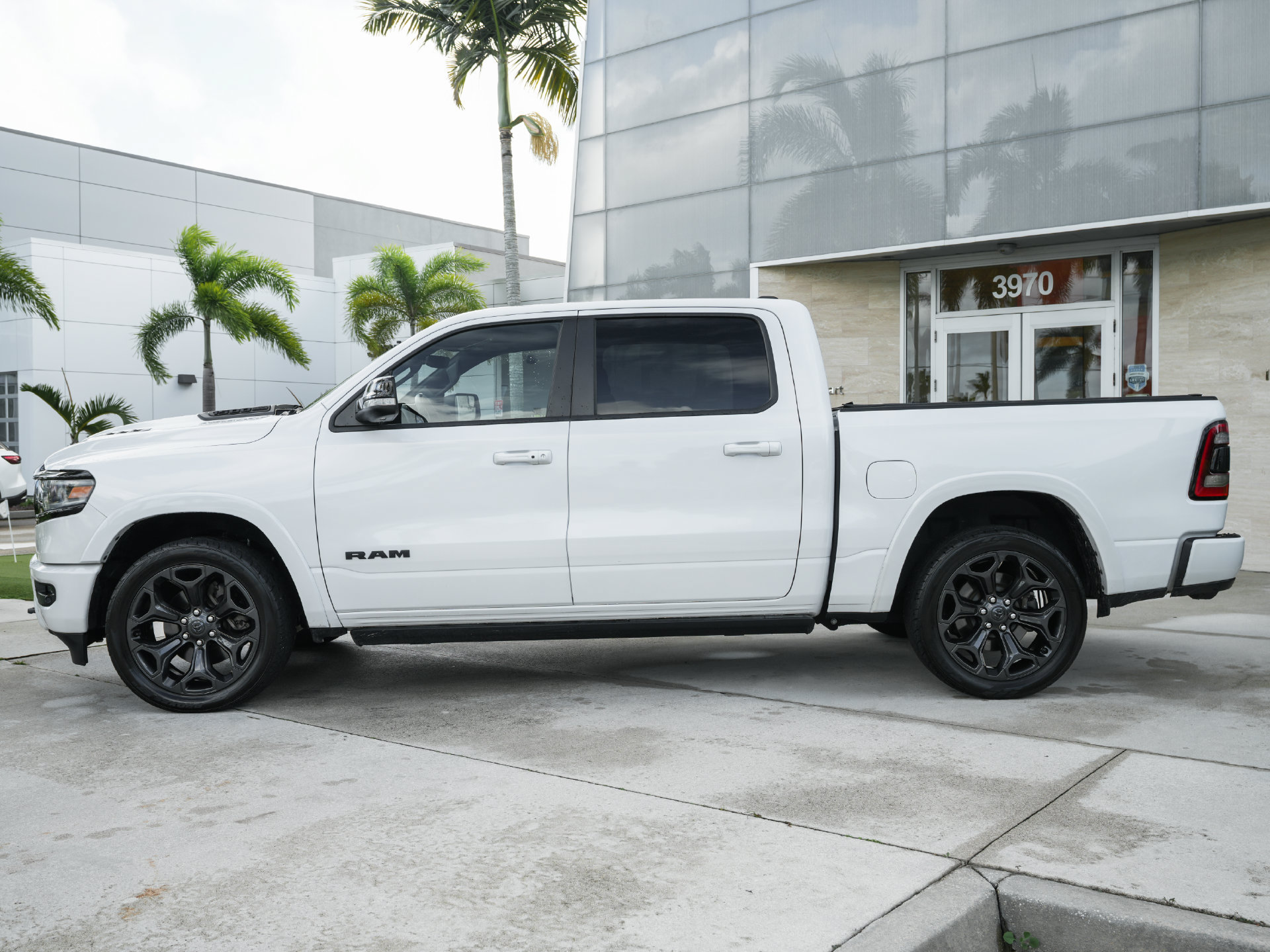 Used 2021 RAM 1500 Limited w/ Night Edition AWD/4WD image 19