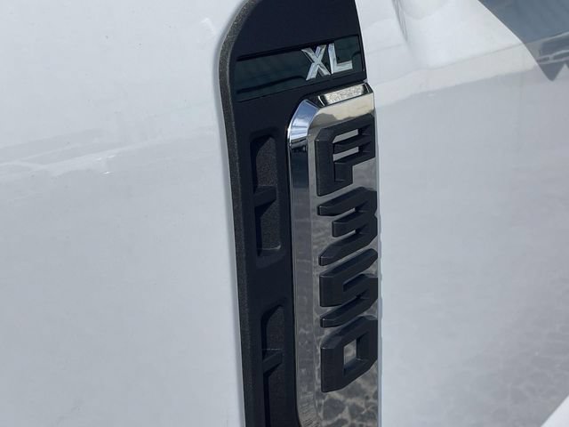 New 2026 Ford F350 XL w/ XL Driver Assist Package RWD image 22