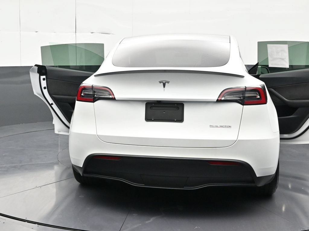 Used 2023 Tesla Model Y Performance AWD/4WD image 30