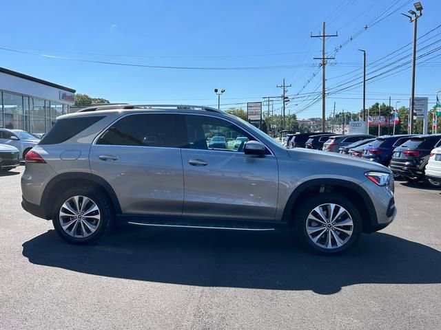 Used 2022 Mercedes-Benz GLE 350 4MATIC image 2