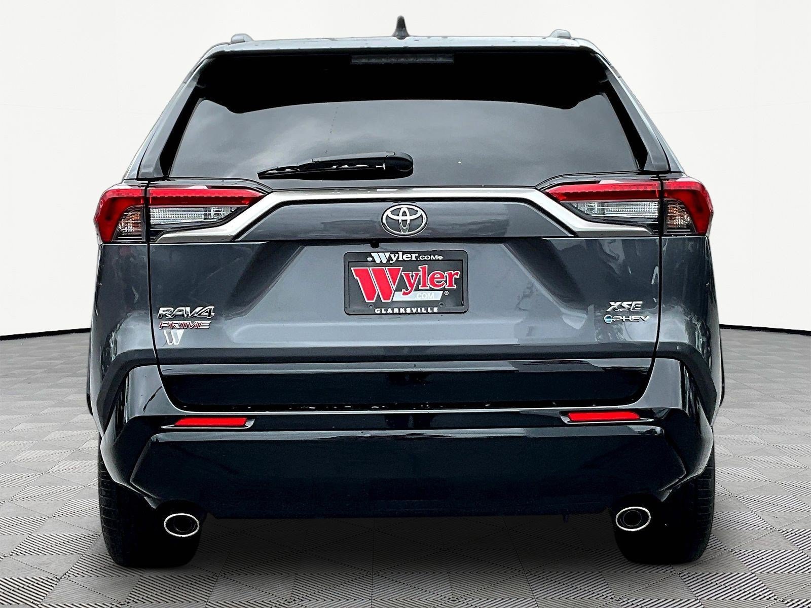 Used 2025 Toyota RAV4 XSE w/ Weather Package AWD/4WD image 5
