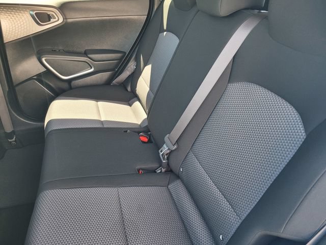 Used 2023 Kia Soul S FWD image 13