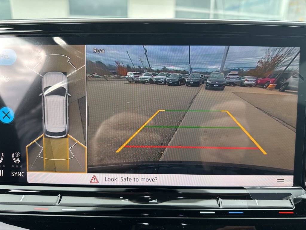 New 2026 Volkswagen Atlas Cross Sport SEL Premium R-Line image 19